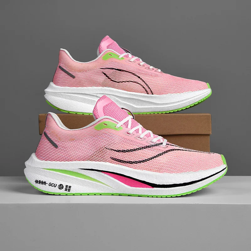 Новая осенняя мужская и женская спортивная обувь. Высококачественные и удобные кроссовки. Защита ног и износостойкие прогулочные туфли.
Новая осенняя мужская и женская спортивная обувь. Высококачественные и удобные кроссовки. Защита ног и износостойкие прогулочные туфли.