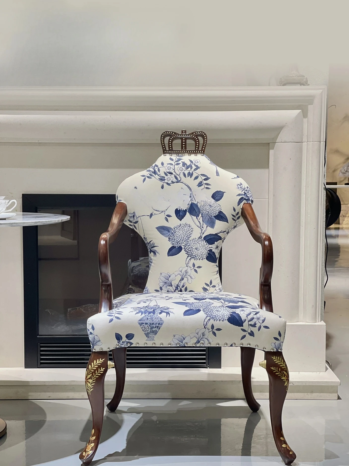 Chinese Style Dining Chair High-End Solid Wood Armrest Dining Table and Room and Study
Chinese Style Dining Chair High-End Solid Wood Armrest Dining Table and Room and Study
