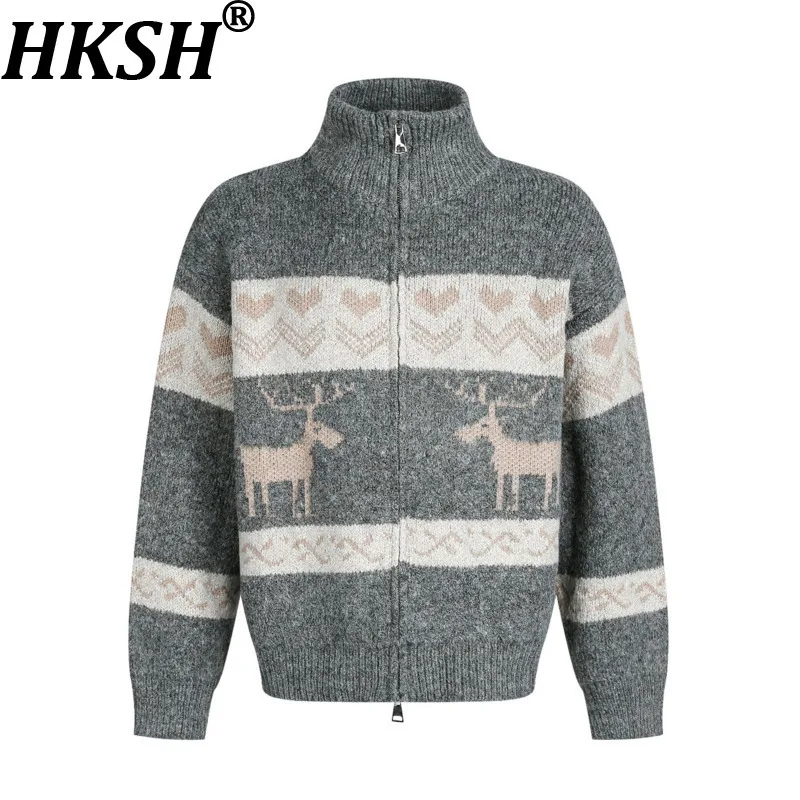 HKSH осень-зима новый женский свитер вязаный кардиган воротник-стойка на молнии цветные блоки американский ретро элегантное повседневное пальто HK13610
HKSH осень-зима новый женский свитер вязаный кардиган воротник-стойка на молнии цветные блоки американский ретро элегантное повседневное пальто HK13610