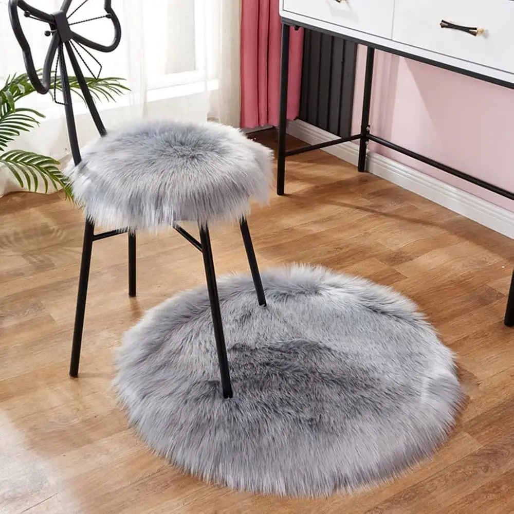 Luxury Round Area Rug Soft Fluffy Plush Circle Floor Carpet Mat For Sofa Bedroom Living Room Floor Decoration,1 Piece (Light
Luxury Round Area Rug Soft Fluffy Plush Circle Floor Carpet Mat For Sofa Bedroom Living Room Floor Decoration,1 Piece (Light