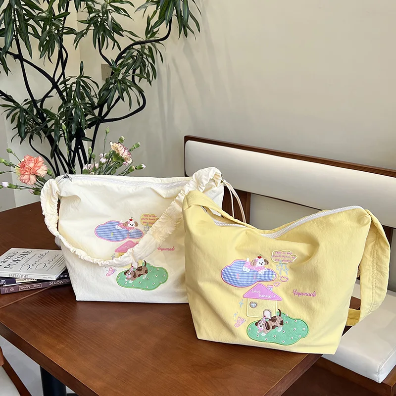 Cute Cartoon Large Capacity Women Shoulder Bags Casual Simple Ladies Drawstring Crossbody Bag Colllege Style Girls Handbags Tote
Cute Cartoon Large Capacity Women Shoulder Bags Casual Simple Ladies Drawstring Crossbody Bag Colllege Style Girls Handbags Tote