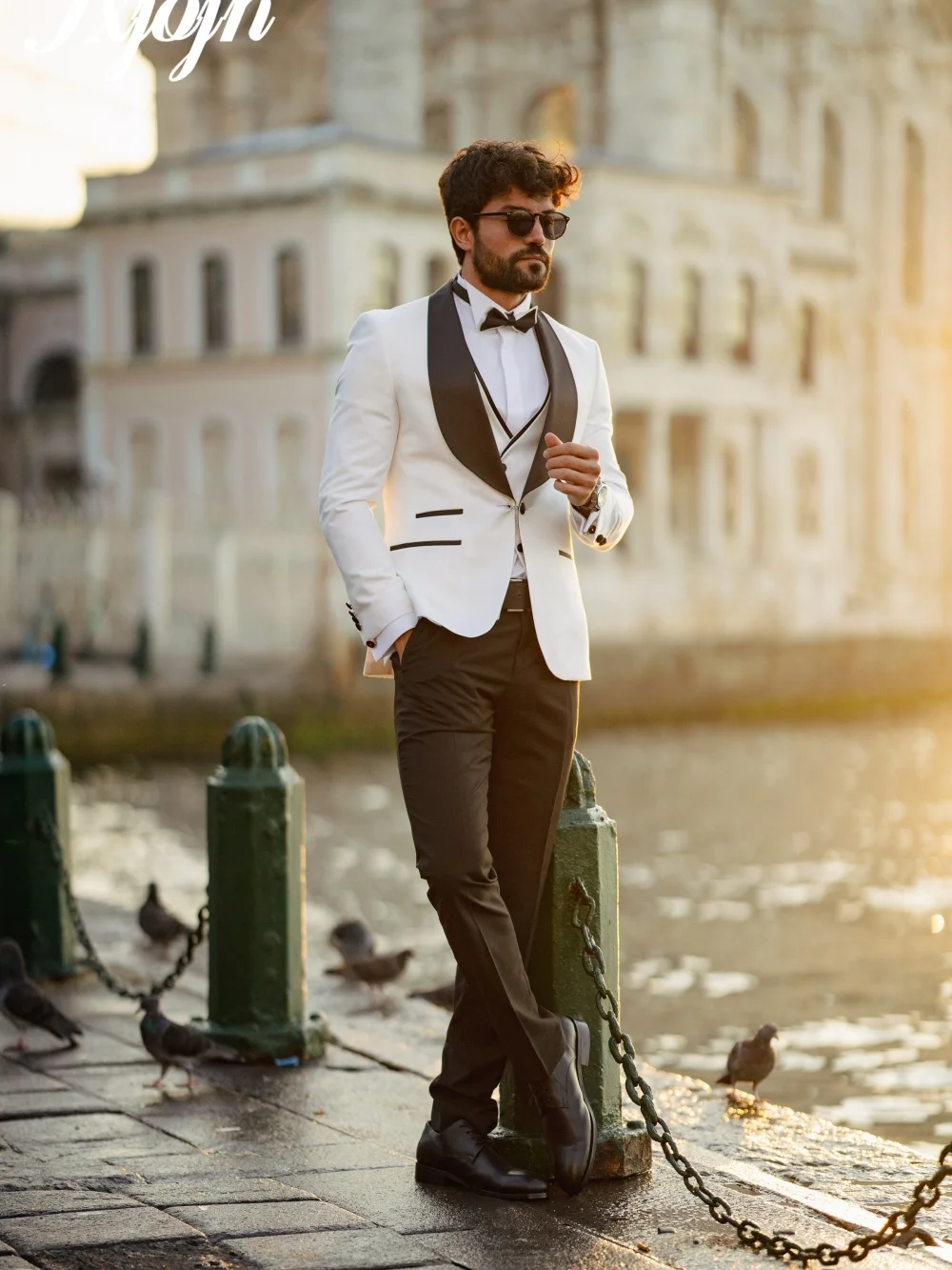 Classic Shawl Lapel Men Suit Set 3PCS Formal Single Breasted Men's Tuxedos Suit Charming Office Suit Men For Groom Suit Customiz
Classic Shawl Lapel Men Suit Set 3PCS Formal Single Breasted Men's Tuxedos Suit Charming Office Suit Men For Groom Suit Customiz