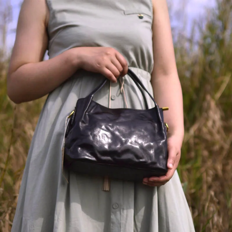 AETOO Original niche design bucket bag pleated hand grip grain advanced sense large capacity single shoulder cross-body hand veg
AETOO Original niche design bucket bag pleated hand grip grain advanced sense large capacity single shoulder cross-body hand veg