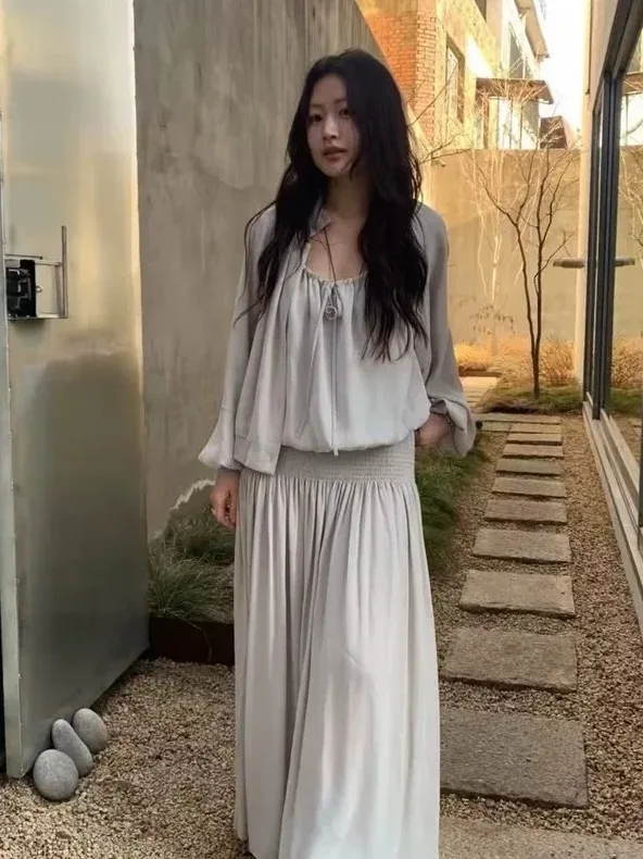 Elegant Simple Dongda Gate Style Three-Piece Set with Stand Collar Shirt Strap Vest And Midi Skirt for Women Korean Fashion
Elegant Simple Dongda Gate Style Three-Piece Set with Stand Collar Shirt Strap Vest And Midi Skirt for Women Korean Fashion