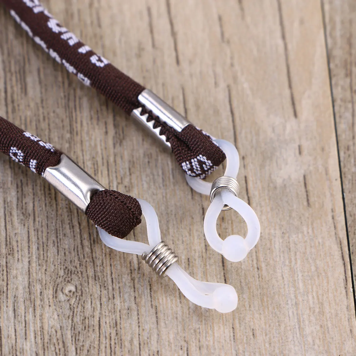 AntiSlip EyewearRetainerStrap DurableGlassesHolderCord BlackAroundNeck forMenWomen SportsRunningHiking Cycling
AntiSlip EyewearRetainerStrap DurableGlassesHolderCord BlackAroundNeck forMenWomen SportsRunningHiking Cycling