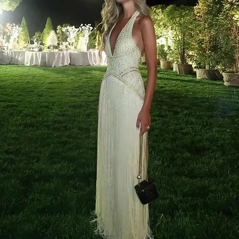 Изысканное вечернее платье с V-образным вырезом, стразами и бахромой, элегантное, без рукавов, с открытой спиной, для банкетов, сексуальное, с завышенной талией, женское, для выпускного вечера
Изысканное вечернее платье с V-образным вырезом, стразами и бахромой, элегантное, без рукавов, с открытой спиной, для банкетов, сексуальное, с завышенной талией, женское, для выпускного вечера