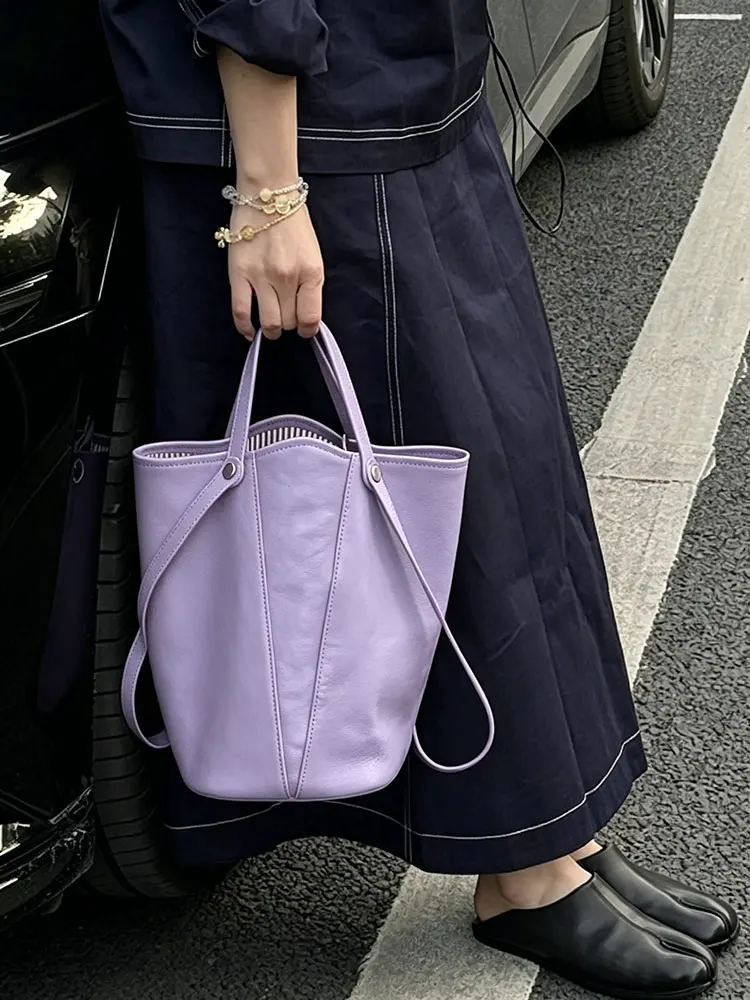 Large Capacity Bucket Bag Women's Single Shoulder Handbag Vegetable Basket Style Soft PU Leather Korean Style Summer Bag
Large Capacity Bucket Bag Women's Single Shoulder Handbag Vegetable Basket Style Soft PU Leather Korean Style Summer Bag