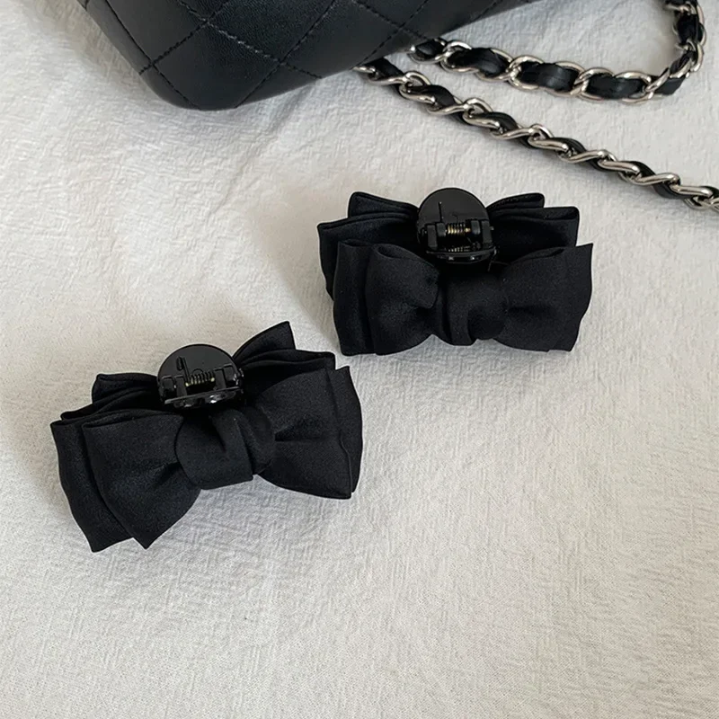 1/2 Pcs Black Fabric Bowknot Hair Claw Clips Women Cute Small Double-sided Acrylic Bangs Shark Clip Hairpins Accessories Sets
1/2 Pcs Black Fabric Bowknot Hair Claw Clips Women Cute Small Double-sided Acrylic Bangs Shark Clip Hairpins Accessories Sets
