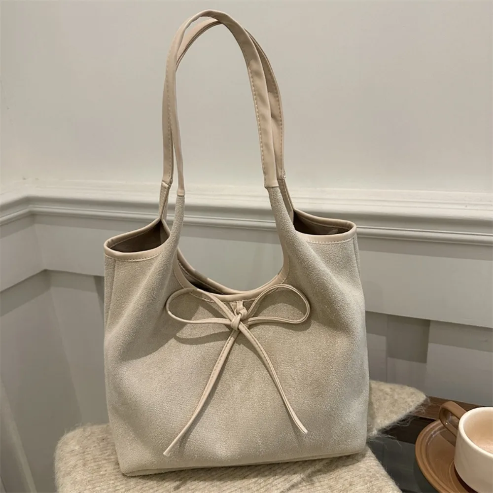 Fashion Elegant Bow Tie Shoulder Bag Bowknot All-match Retro Underarm Bag Lightweight Korean Style Wool Tote Bag Lady
Fashion Elegant Bow Tie Shoulder Bag Bowknot All-match Retro Underarm Bag Lightweight Korean Style Wool Tote Bag Lady