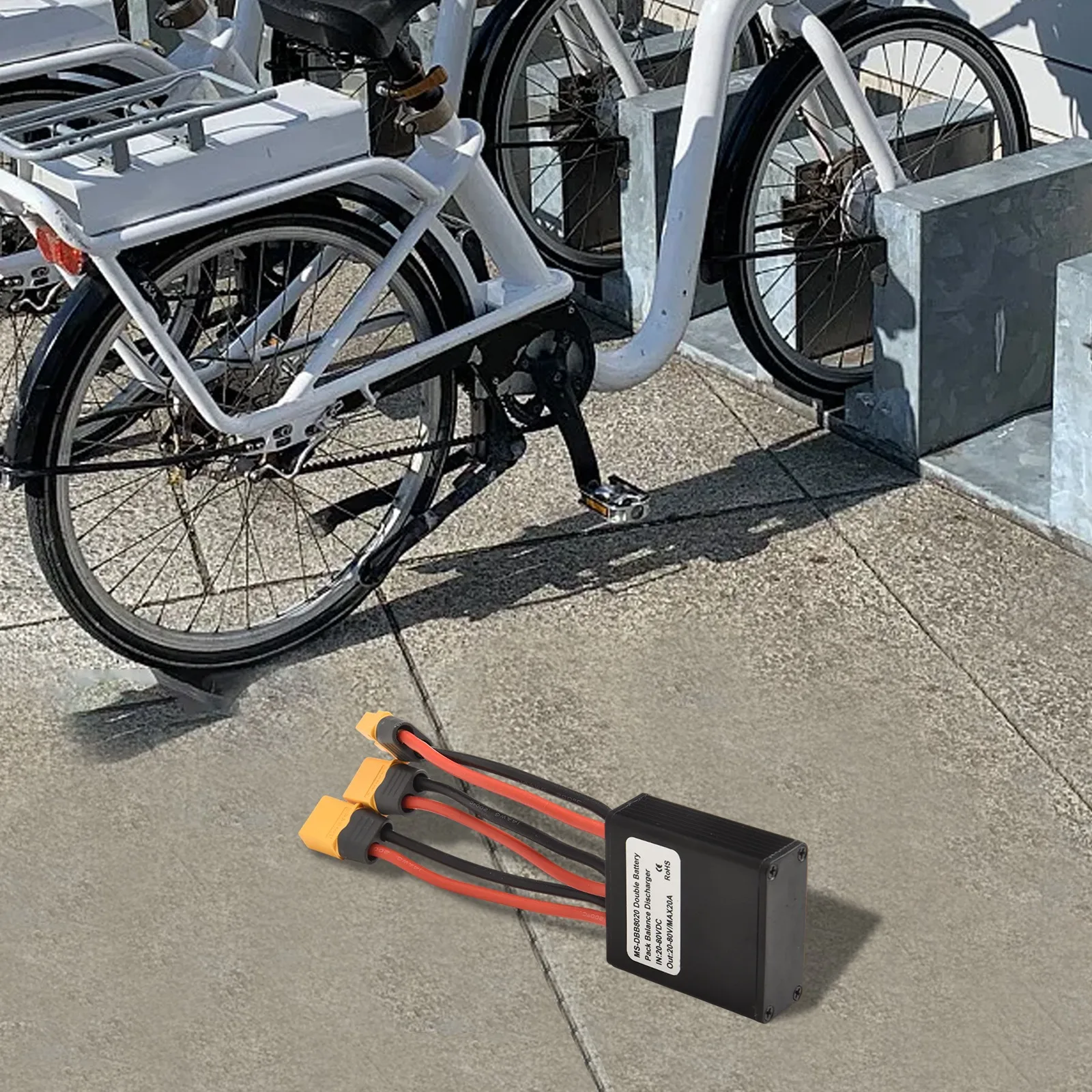 Параллельный модуль EBike с поддержкой двойной литиевой батареи, совместимый с электрическими велосипедами, скутерами и сбалансированными велосипедами.
Параллельный модуль EBike с поддержкой двойной литиевой батареи, совместимый с электрическими велосипедами, скутерами и сбалансированными велосипедами.