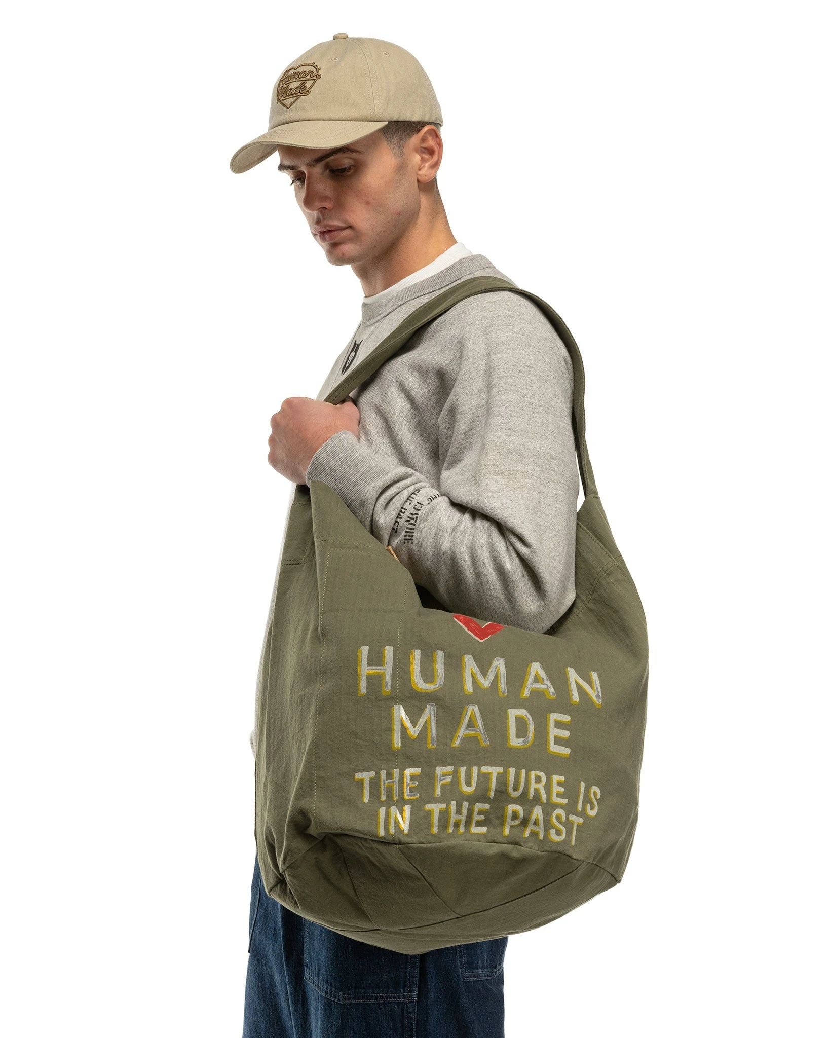 Human Made Tote Bag Olive Drab Graffiti Military Cloth Casual Canvas Single Shoulder Crossbody Bucket Bag
Human Made Tote Bag Olive Drab Graffiti Military Cloth Casual Canvas Single Shoulder Crossbody Bucket Bag
