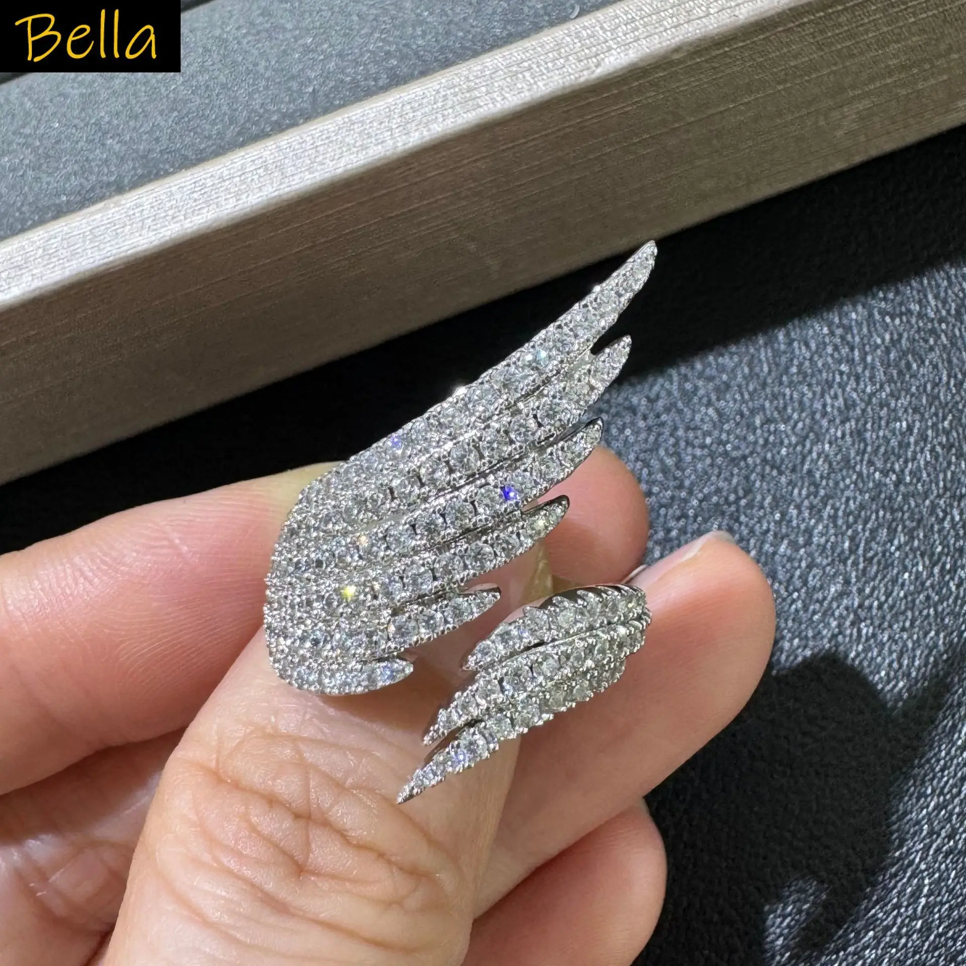 Sparkling Wing Shape open ring, Micro Paved CZ Statement ring, Elegant Party Jewelry Gift for women gold silver plated
Sparkling Wing Shape open ring, Micro Paved CZ Statement ring, Elegant Party Jewelry Gift for women gold silver plated