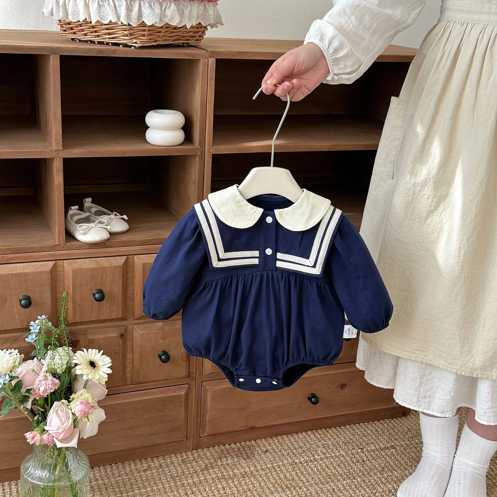 Новые комбинезоны UNITIM для новорожденных девочек с воротником Питер Пэн, боди для малышек, весна 2026, комбинезоны для маленьких девочек, детские комбинезоны
Новые комбинезоны UNITIM для новорожденных девочек с воротником Питер Пэн, боди для малышек, весна 2026, комбинезоны для маленьких девочек, детские комбинезоны