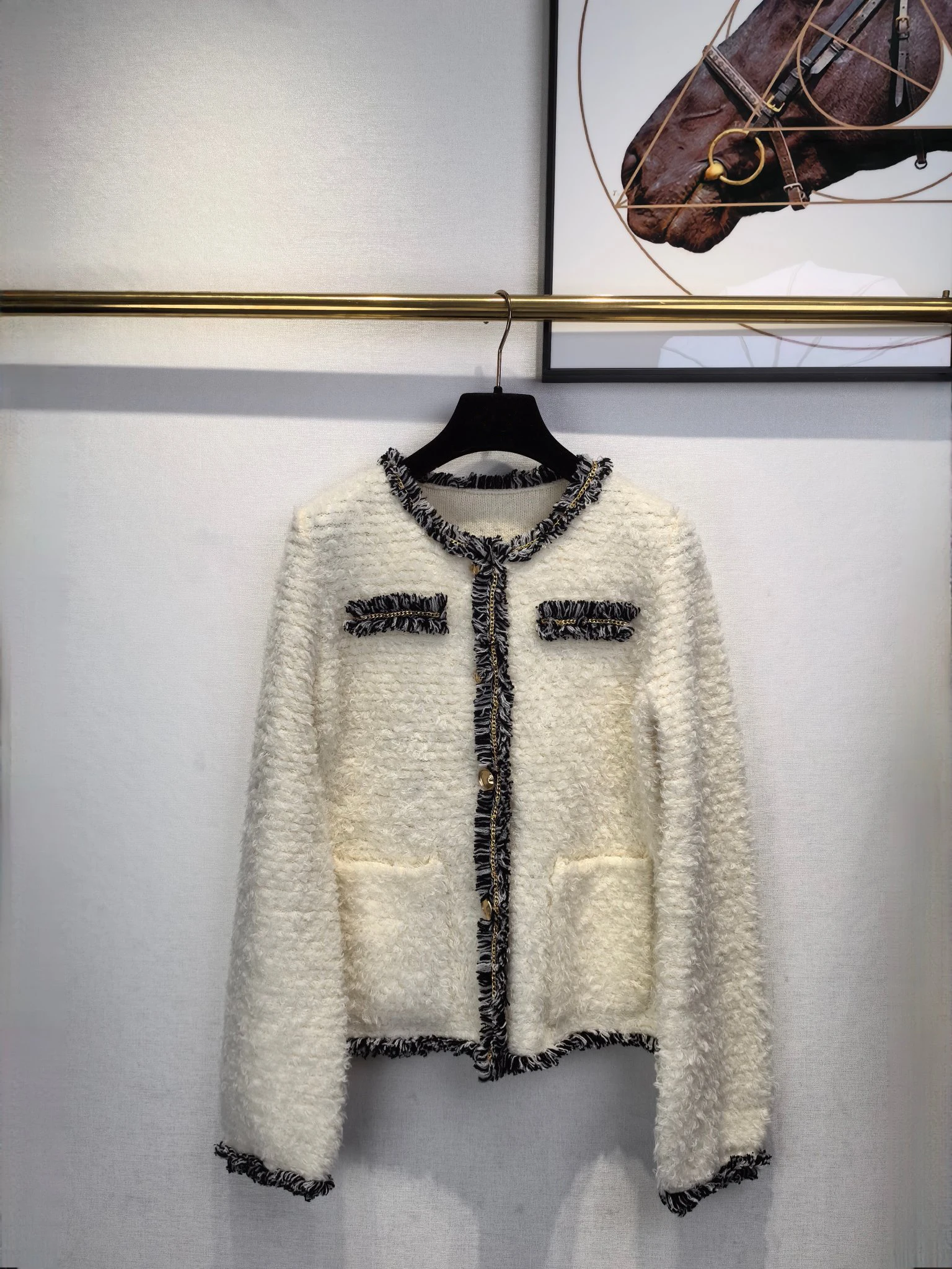 EVACANDIS Women Knitted Cardigan Tops New Chain Lambswool Hit Color Sweet Chic Elegant Casual Long Sleeve Sweater High Quality
EVACANDIS Women Knitted Cardigan Tops New Chain Lambswool Hit Color Sweet Chic Elegant Casual Long Sleeve Sweater High Quality