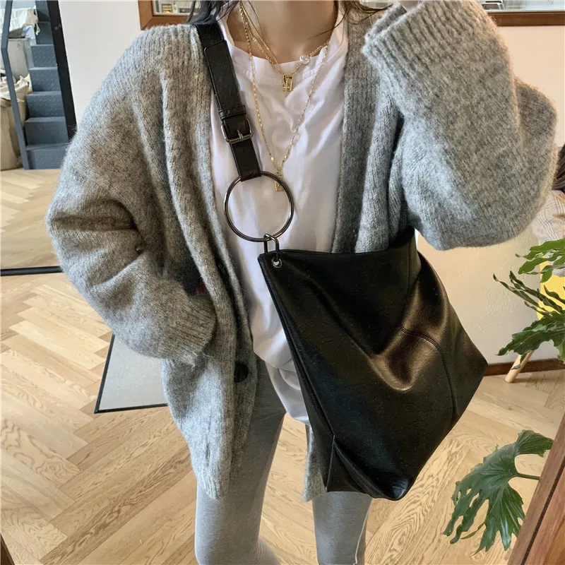 Autumn and winter new Korean version Internet celebrity shoulder bag women's large leather messenger bag fashion tote bag
Autumn and winter new Korean version Internet celebrity shoulder bag women's large leather messenger bag fashion tote bag