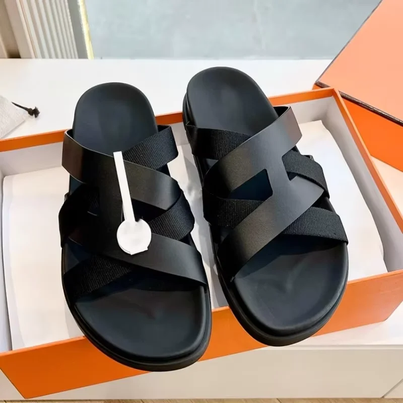 Brand Customization Cowhide Summer Men's Thick-soled Slippers Luxury Leisure Flat Flip Flops Beach Shoes Factory Direct Sales
Brand Customization Cowhide Summer Men's Thick-soled Slippers Luxury Leisure Flat Flip Flops Beach Shoes Factory Direct Sales