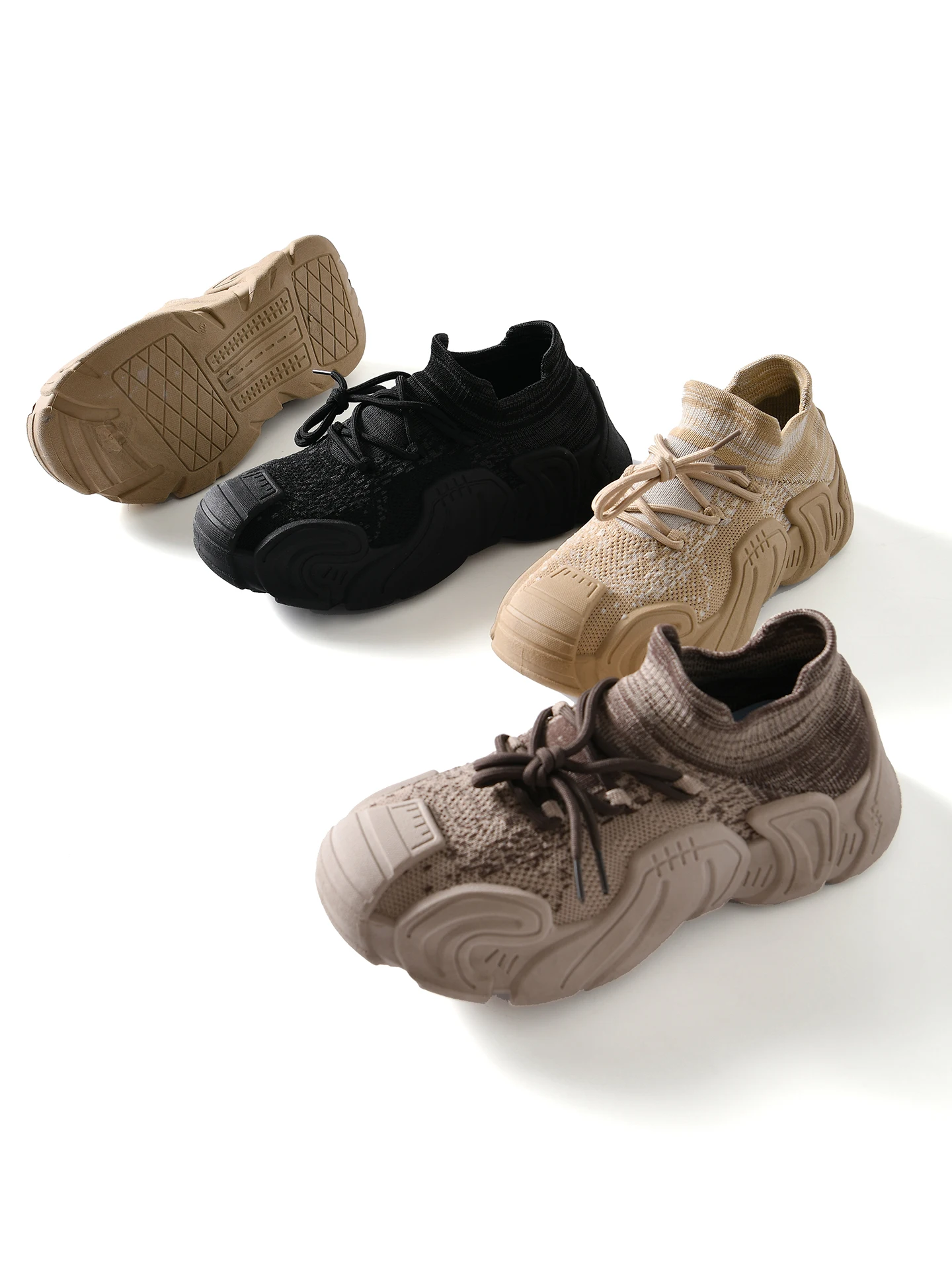 Men's Summer Sporty Casual Low-Top Dad Shoes Thickened Sole Slip-On Running Shoes Breathable Mesh Upper Rubber Outsole
Men's Summer Sporty Casual Low-Top Dad Shoes Thickened Sole Slip-On Running Shoes Breathable Mesh Upper Rubber Outsole