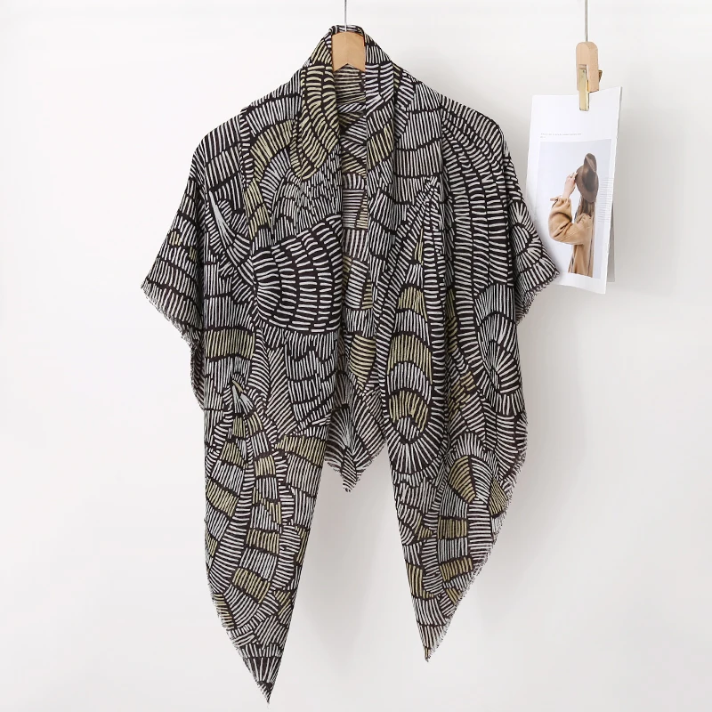 Women Atumn Winter Stripe Printed Fashion Design Soft Warm Travel Beach Pashmina Cotton Feeling 130cm Square Ladies Hijab Scarf
Women Atumn Winter Stripe Printed Fashion Design Soft Warm Travel Beach Pashmina Cotton Feeling 130cm Square Ladies Hijab Scarf