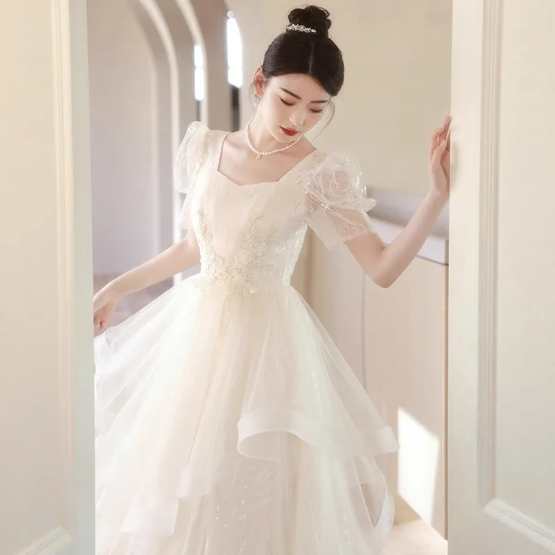 Robe de soiree New Light Champagne V-Neck Lace up Elegant Embroidery Toast Banquet Long style Party Prom Dress Evening Dress
Robe de soiree New Light Champagne V-Neck Lace up Elegant Embroidery Toast Banquet Long style Party Prom Dress Evening Dress