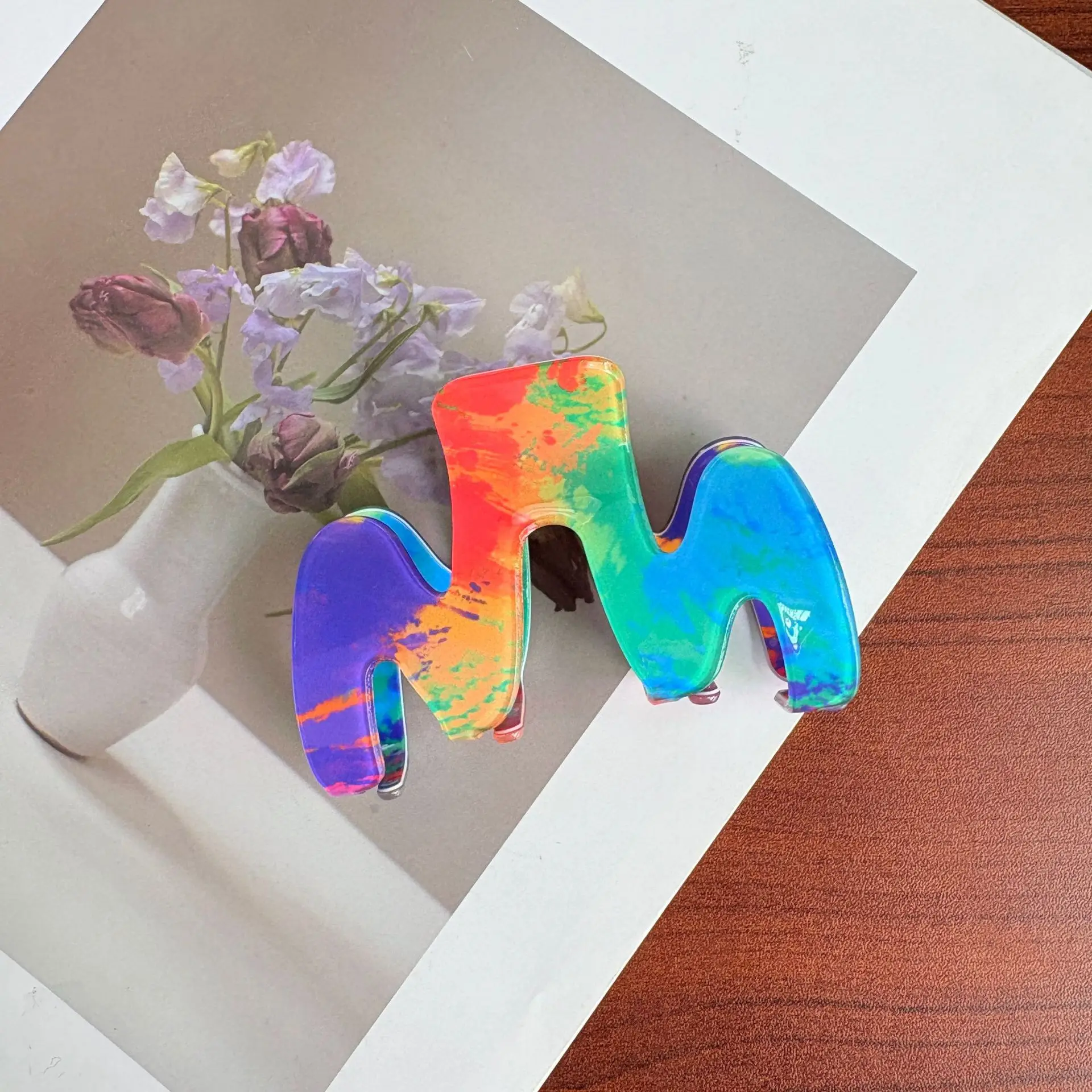 Rainbow wavy grab clip elegant M-shaped shark clip casual style back head plate hairpin temperament ponytail clip
Rainbow wavy grab clip elegant M-shaped shark clip casual style back head plate hairpin temperament ponytail clip