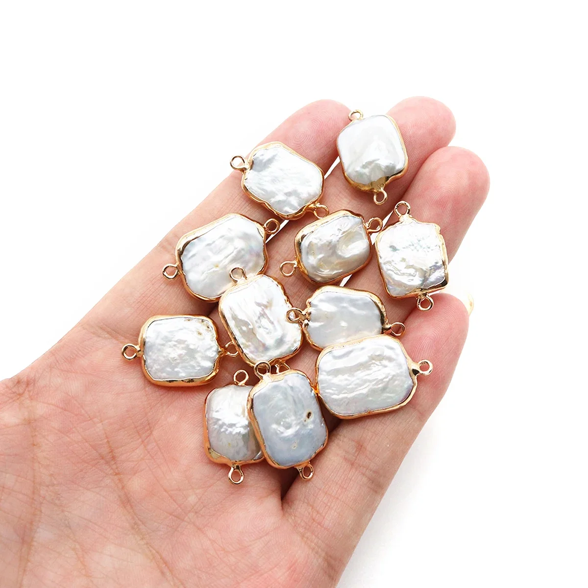 1Pcs Pearl Connector Natural Freshwater Pearl Irregular Connector For Jewelry Making DIY Necklace Beacelet Accessory
1Pcs Pearl Connector Natural Freshwater Pearl Irregular Connector For Jewelry Making DIY Necklace Beacelet Accessory