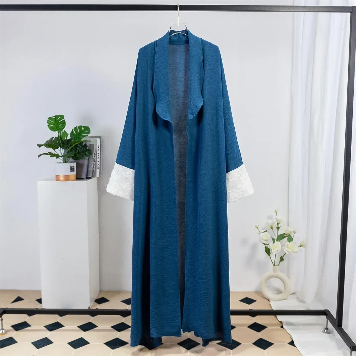 Women Open Front Abayas Muslim Kaftans Long Sleeve Maxi Length Dresses Lace Stitching Islamic Clothing Abaya Muslim Jilbabs
Women Open Front Abayas Muslim Kaftans Long Sleeve Maxi Length Dresses Lace Stitching Islamic Clothing Abaya Muslim Jilbabs
