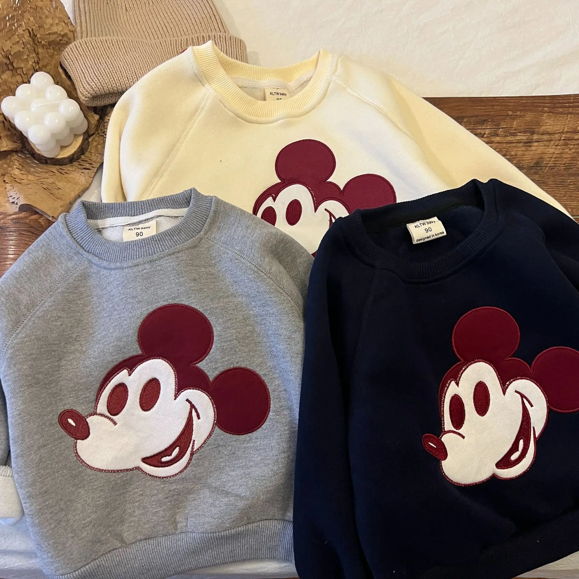 Disney Kids Mickey Mouse Sweatshirt Baby Boys Girls Long Sleeve Pullover Cartoon Round Neck Plush Tops Children Autumn Clothing
Disney Kids Mickey Mouse Sweatshirt Baby Boys Girls Long Sleeve Pullover Cartoon Round Neck Plush Tops Children Autumn Clothing