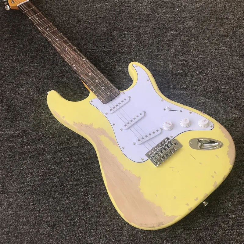 Heavy relic electric guitar mahogany body maple neck rosewood fingerboard sss pickups single tremolo
Heavy relic electric guitar mahogany body maple neck rosewood fingerboard sss pickups single tremolo