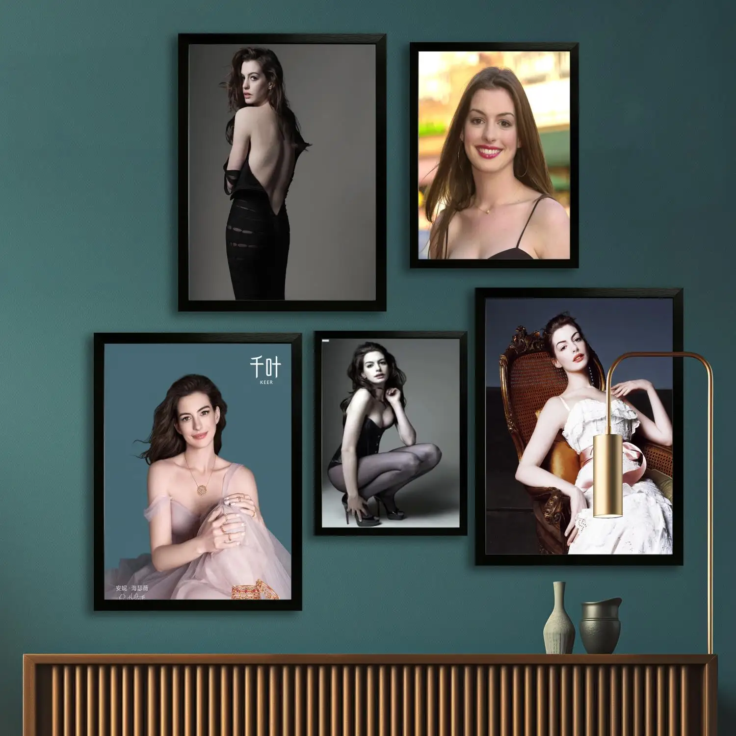 Anne Hathaway холст художественный постер, настенная живопись печать, современные семейные постеры для декора спальни, декоративная живопись
Anne Hathaway холст художественный постер, настенная живопись печать, современные семейные постеры для декора спальни, декоративная живопись