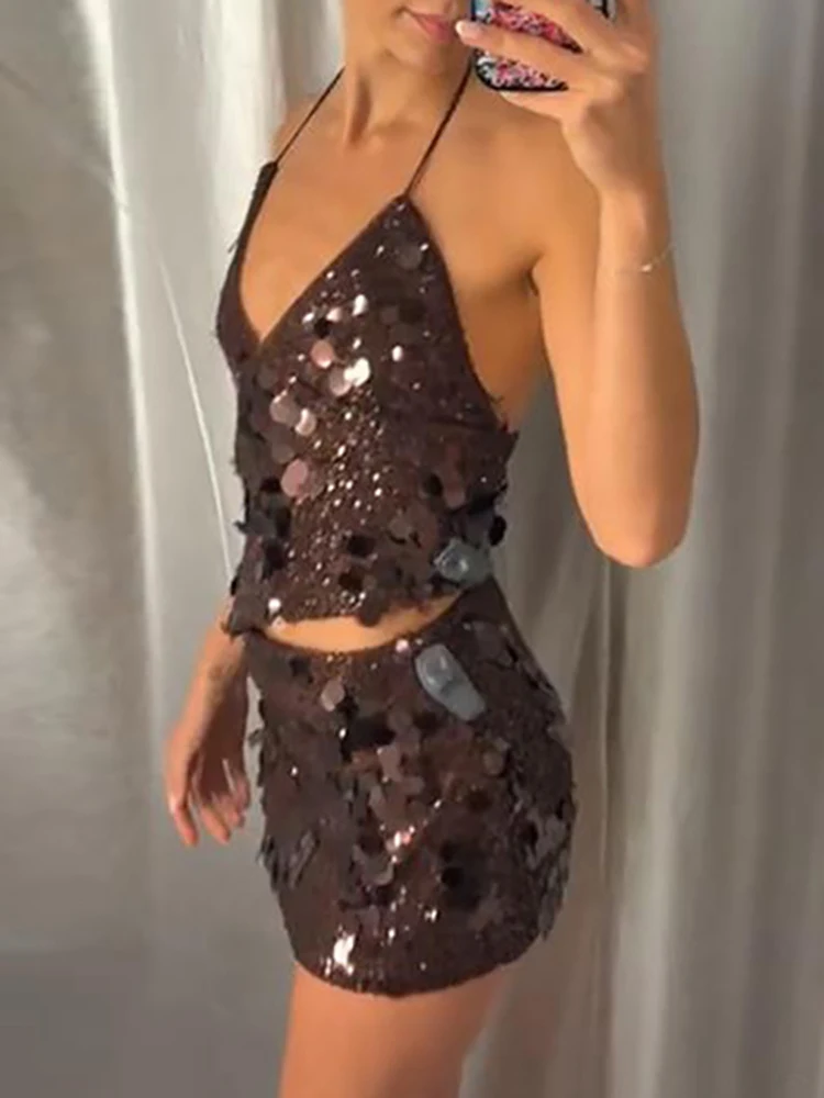 New Sequined Backless Club 2 Piece Set Fashion Sleeveless Slim Fit Outfits Ladies Sexy V-neck Camisole Top and Mini Skirt Suit
New Sequined Backless Club 2 Piece Set Fashion Sleeveless Slim Fit Outfits Ladies Sexy V-neck Camisole Top and Mini Skirt Suit