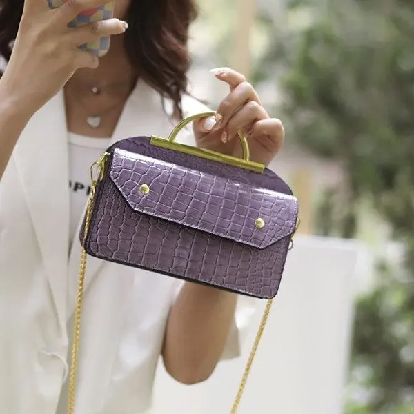 Vintage Trendy Diaper Bag Women Luxury Crossbody Bag High-End Designer Handbag Minimalist Elegant Large Capacity Leather Tote
Vintage Trendy Diaper Bag Women Luxury Crossbody Bag High-End Designer Handbag Minimalist Elegant Large Capacity Leather Tote