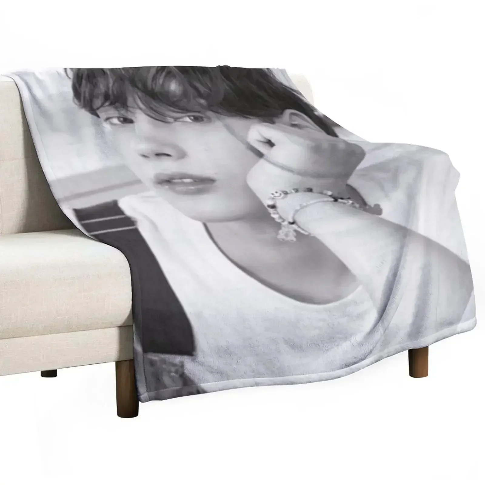 huening kai Throw Blanket All Season Lightweight Soft Blanket for Bed
huening kai Throw Blanket All Season Lightweight Soft Blanket for Bed