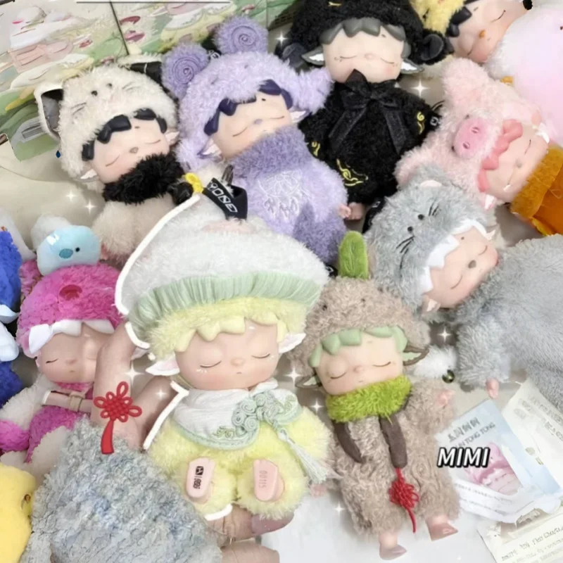 2025 Hot Genuine Toy Mimi Wushi Xiao Yao Guai Series Blind Box Mimi V2 Vinyl Kawaii Doll Action Figure Bag Pendant Decor Gift 
2025 Hot Genuine Toy Mimi Wushi Xiao Yao Guai Series Blind Box Mimi V2 Vinyl Kawaii Doll Action Figure Bag Pendant Decor Gift