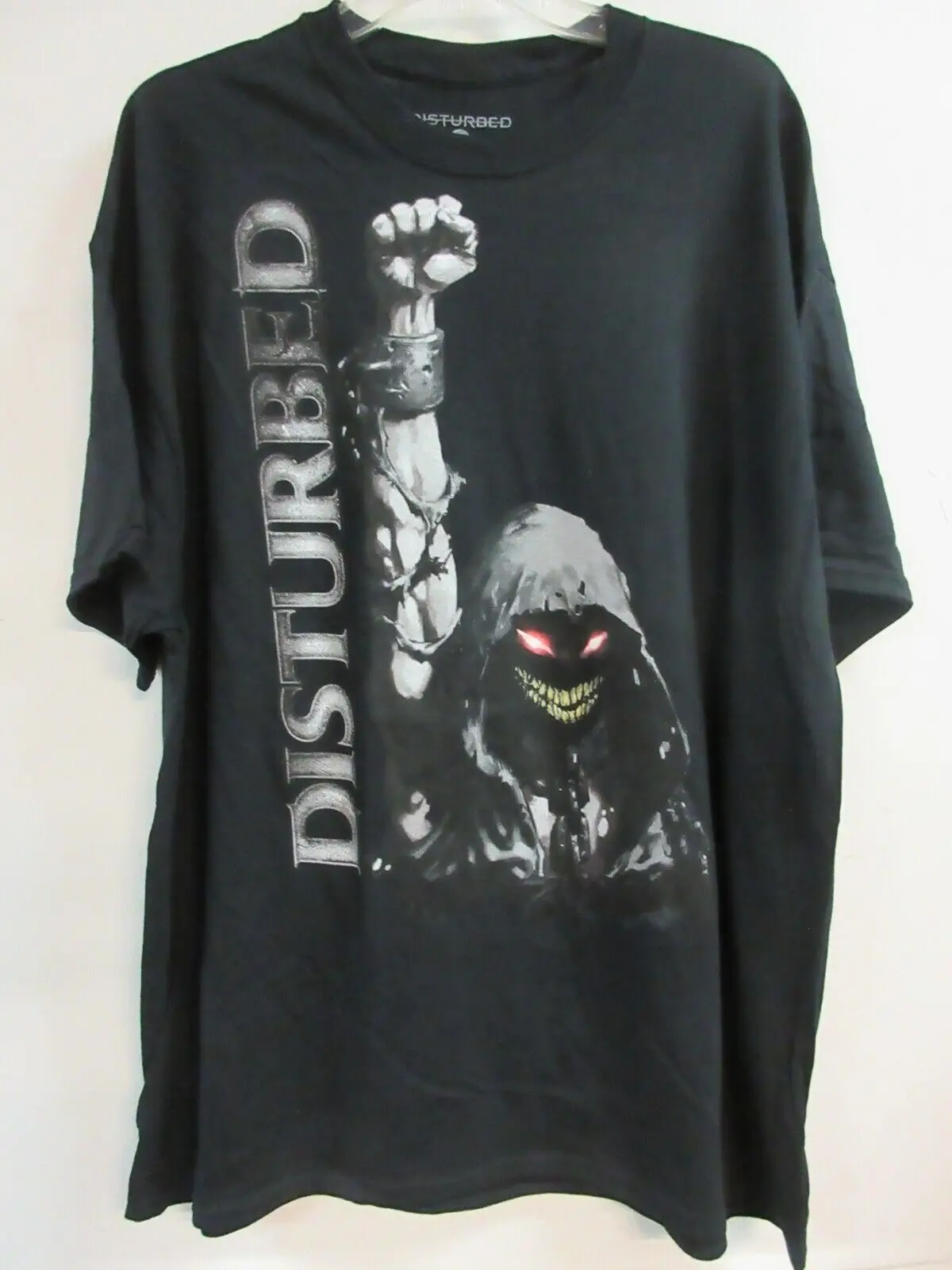 DISTURBED OFFICIAL MERCH RAISE YOUR FIST BAND CONCERT MUSIC T-SHIRT 2XL / XXL 
DISTURBED OFFICIAL MERCH RAISE YOUR FIST BAND CONCERT MUSIC T-SHIRT 2XL / XXL