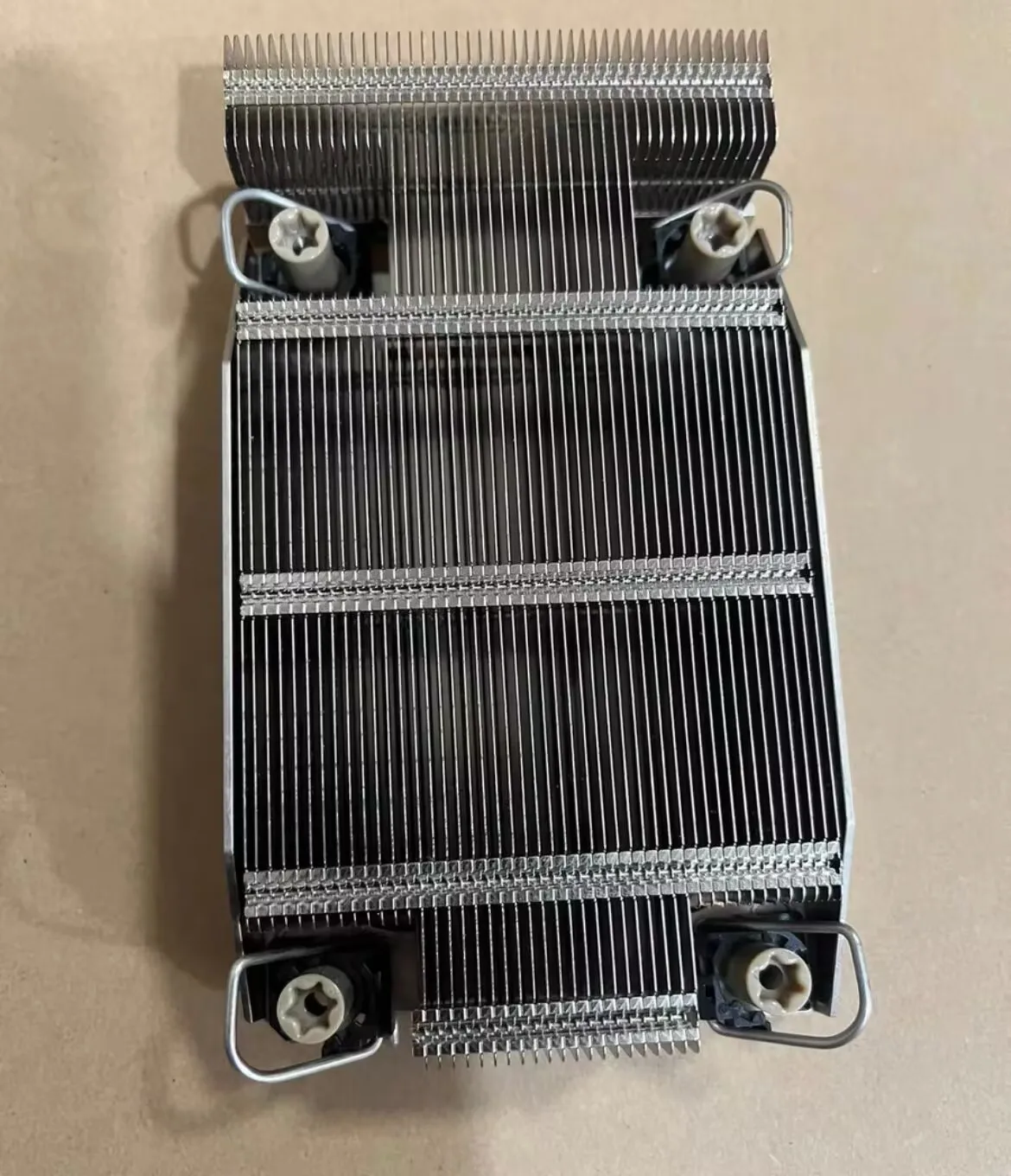 XTCC1 0XTCC1 New For PowerEdge R66XS High Perfermance Heatsink CPU Cooler 150W To 250W
XTCC1 0XTCC1 New For PowerEdge R66XS High Perfermance Heatsink CPU Cooler 150W To 250W