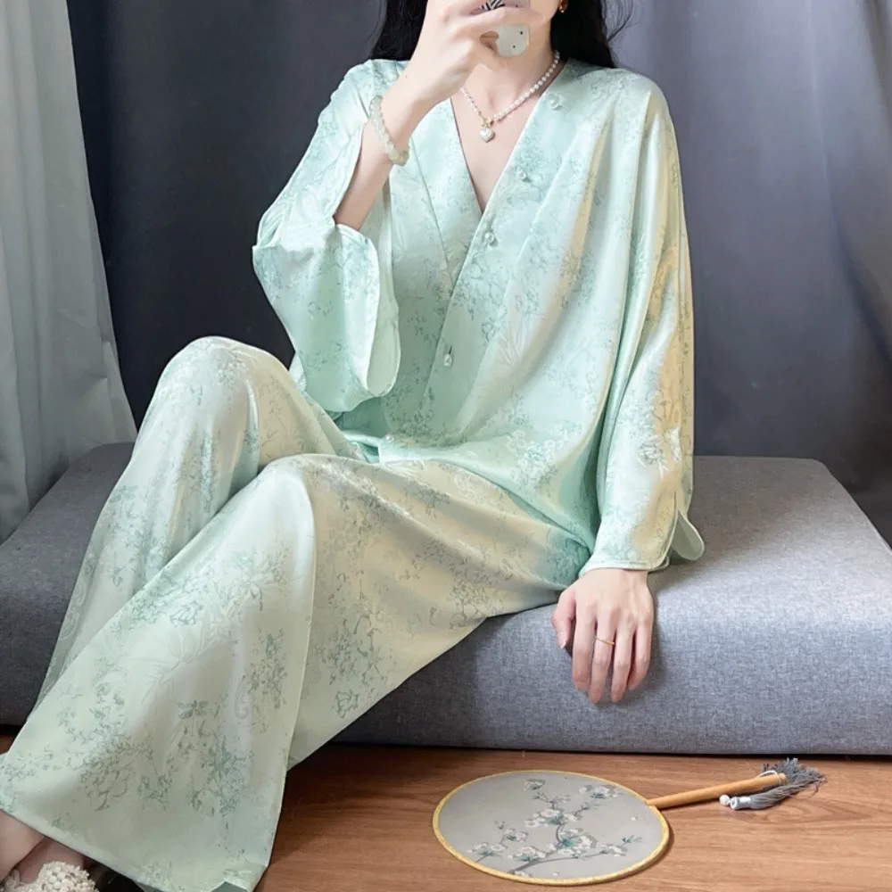 Ice Silk Pyjamas Home Clothing Women Pijama Sets Sleepwear Spring Autumn Floral Long-Sleeve Pajamas Suit V-Neck Sleep Lounge
Ice Silk Pyjamas Home Clothing Women Pijama Sets Sleepwear Spring Autumn Floral Long-Sleeve Pajamas Suit V-Neck Sleep Lounge