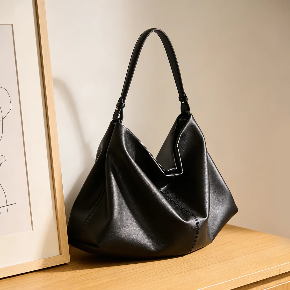 Большая сумка 2026, большая вместительная женская натуральная кожа подмышками на одно плечо, большая дизайнерская роскошная сумка через плечо
Большая сумка 2026, большая вместительная женская натуральная кожа подмышками на одно плечо, большая дизайнерская роскошная сумка через плечо