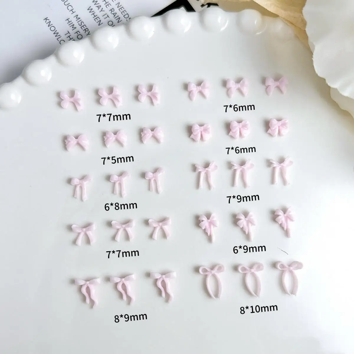 50PCS Sweet Pink Series Mini Ribbon Bow Nail Art Decoration Mixed Styles Resin Bow Nail Charms Bulk Supplies for Manicure DIY
50PCS Sweet Pink Series Mini Ribbon Bow Nail Art Decoration Mixed Styles Resin Bow Nail Charms Bulk Supplies for Manicure DIY