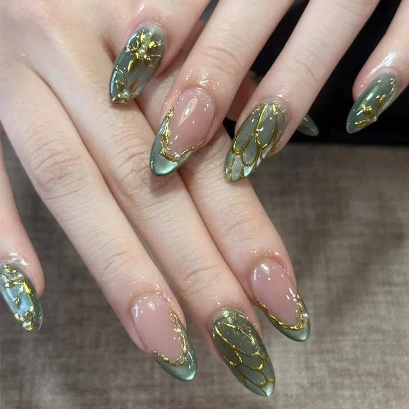 24Pcs Green Cat's Eye French False Nails 3D Gilded Butterfly Flower Fake Nails Press on Mid-length Almond Wearable Manicure Tips
24Pcs Green Cat's Eye French False Nails 3D Gilded Butterfly Flower Fake Nails Press on Mid-length Almond Wearable Manicure Tips