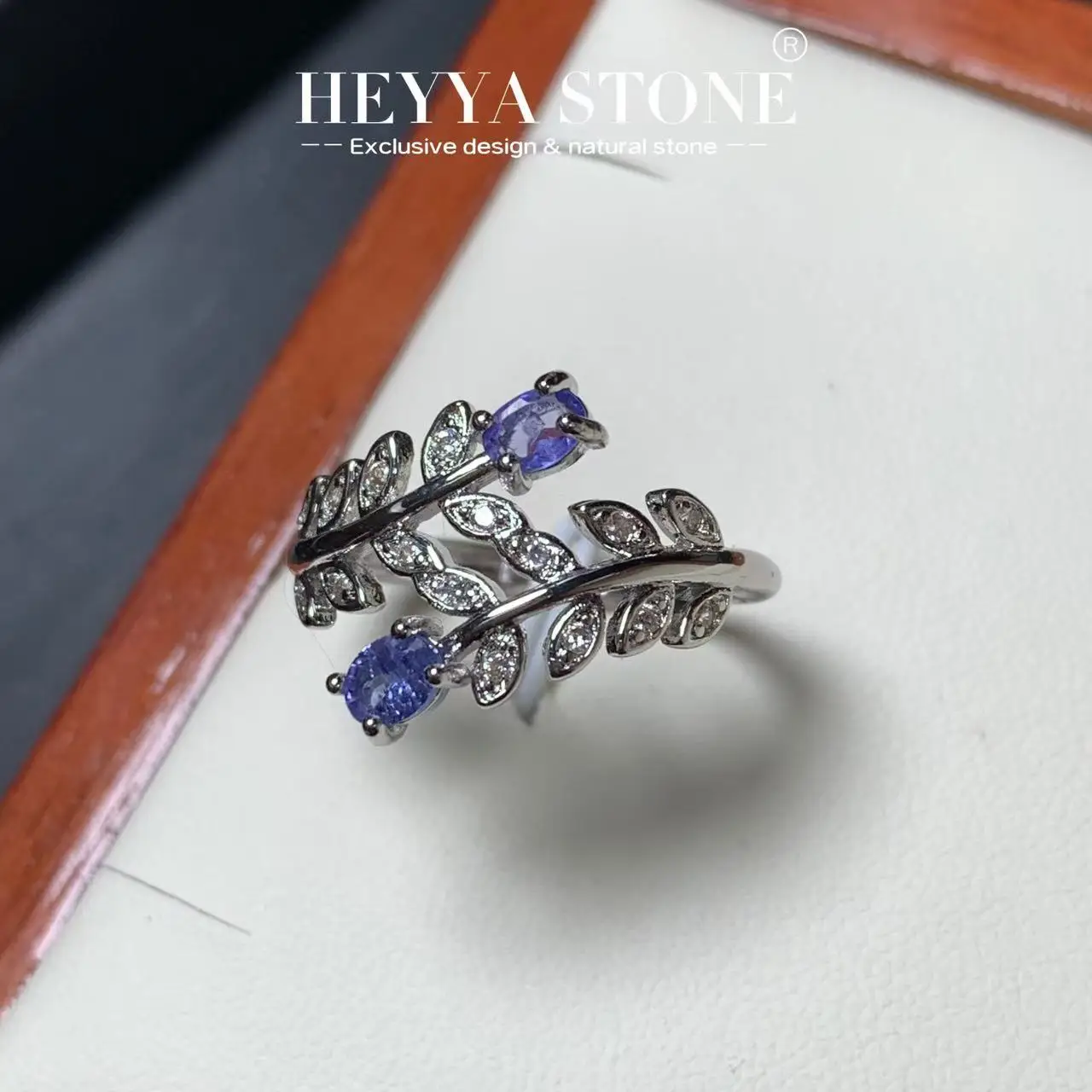 Vintage Natural Tanzanite Ring For Women Stainless Steel Simple Fine Jewelry Stone Gemstone Classic Style
Vintage Natural Tanzanite Ring For Women Stainless Steel Simple Fine Jewelry Stone Gemstone Classic Style