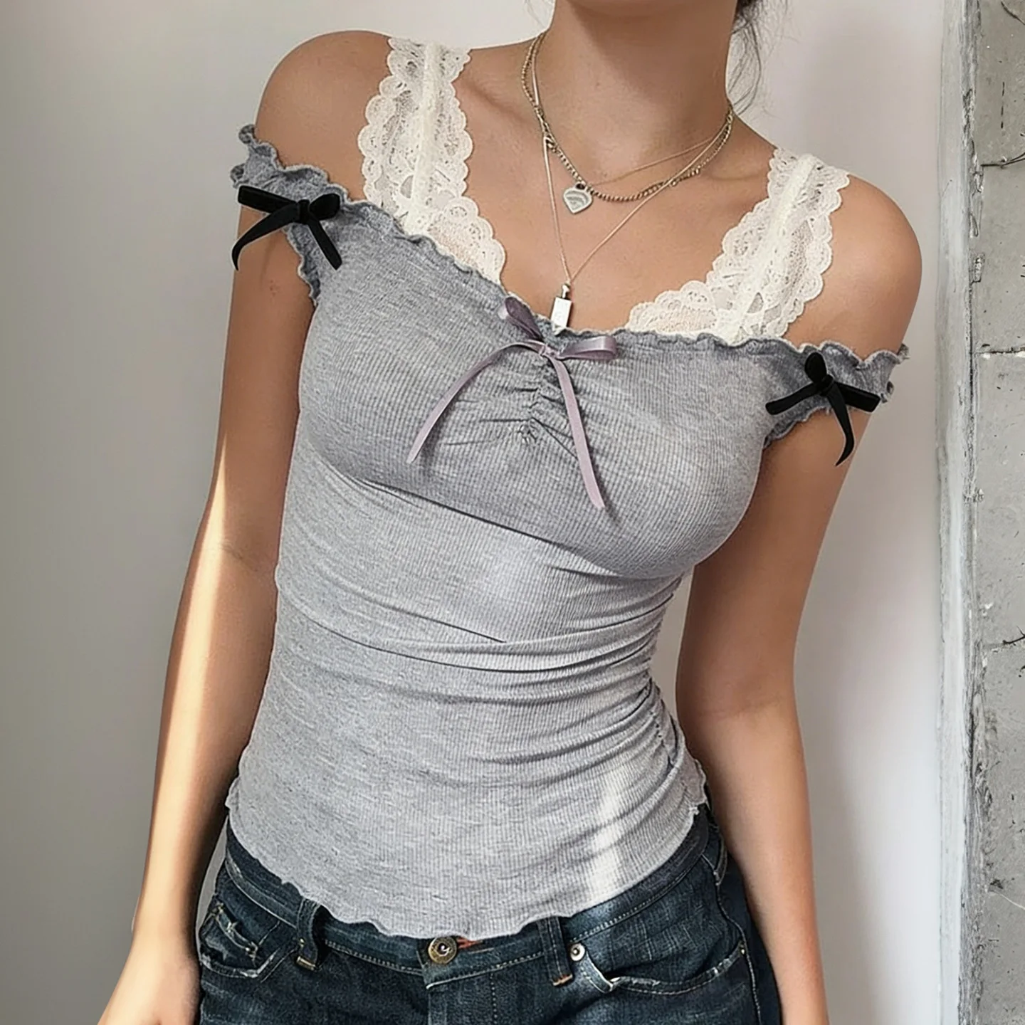 2026 Summer Short sleeved Women's Top Small Tank Top Strap Lace Splicing Wrinkle Bow
2026 Summer Short sleeved Women's Top Small Tank Top Strap Lace Splicing Wrinkle Bow