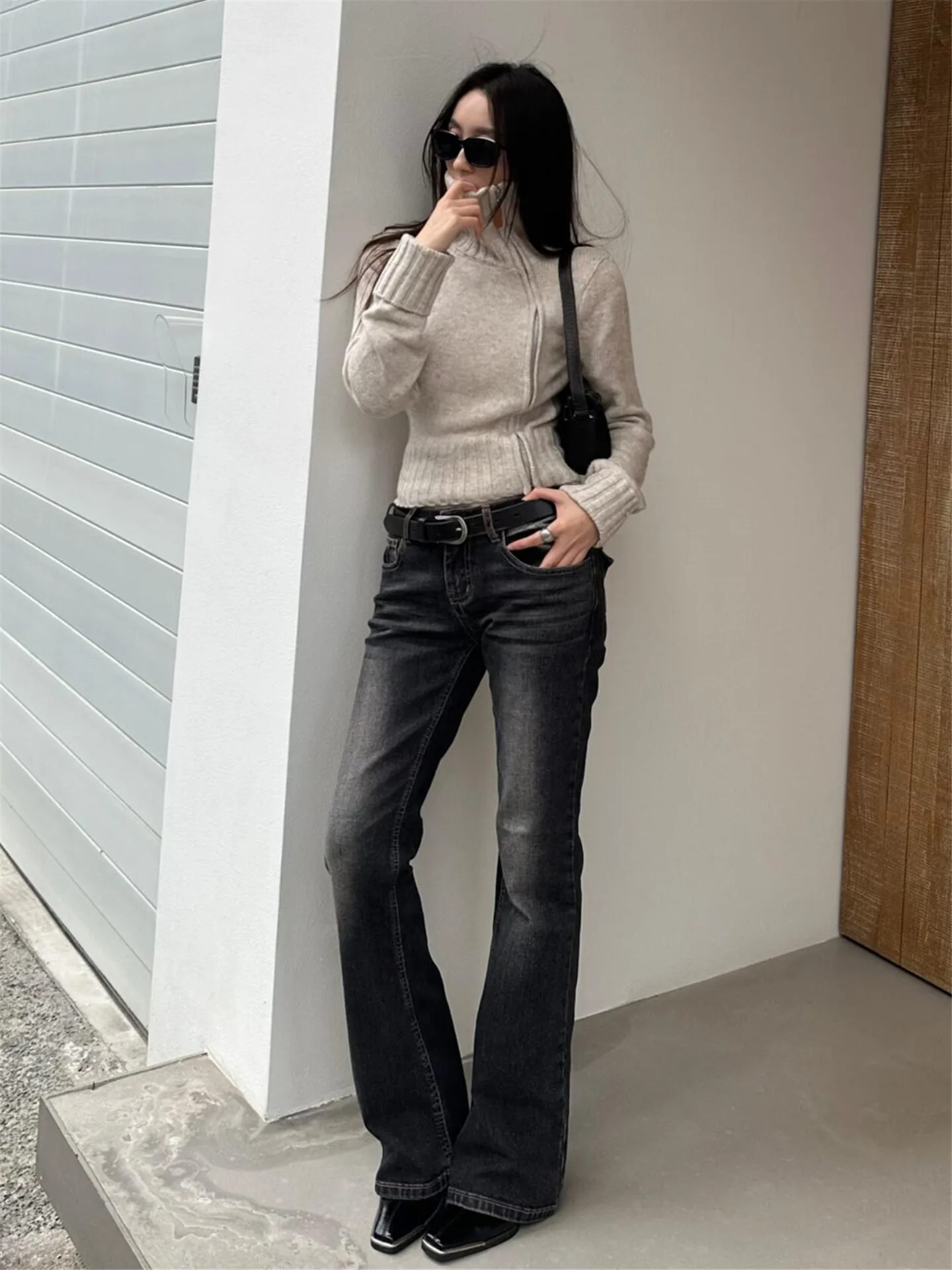 American Style Low Waist Skinny Jeans Women's Autumn Winter Extended Length High Waist Bell Bottoms Slimming Design
American Style Low Waist Skinny Jeans Women's Autumn Winter Extended Length High Waist Bell Bottoms Slimming Design