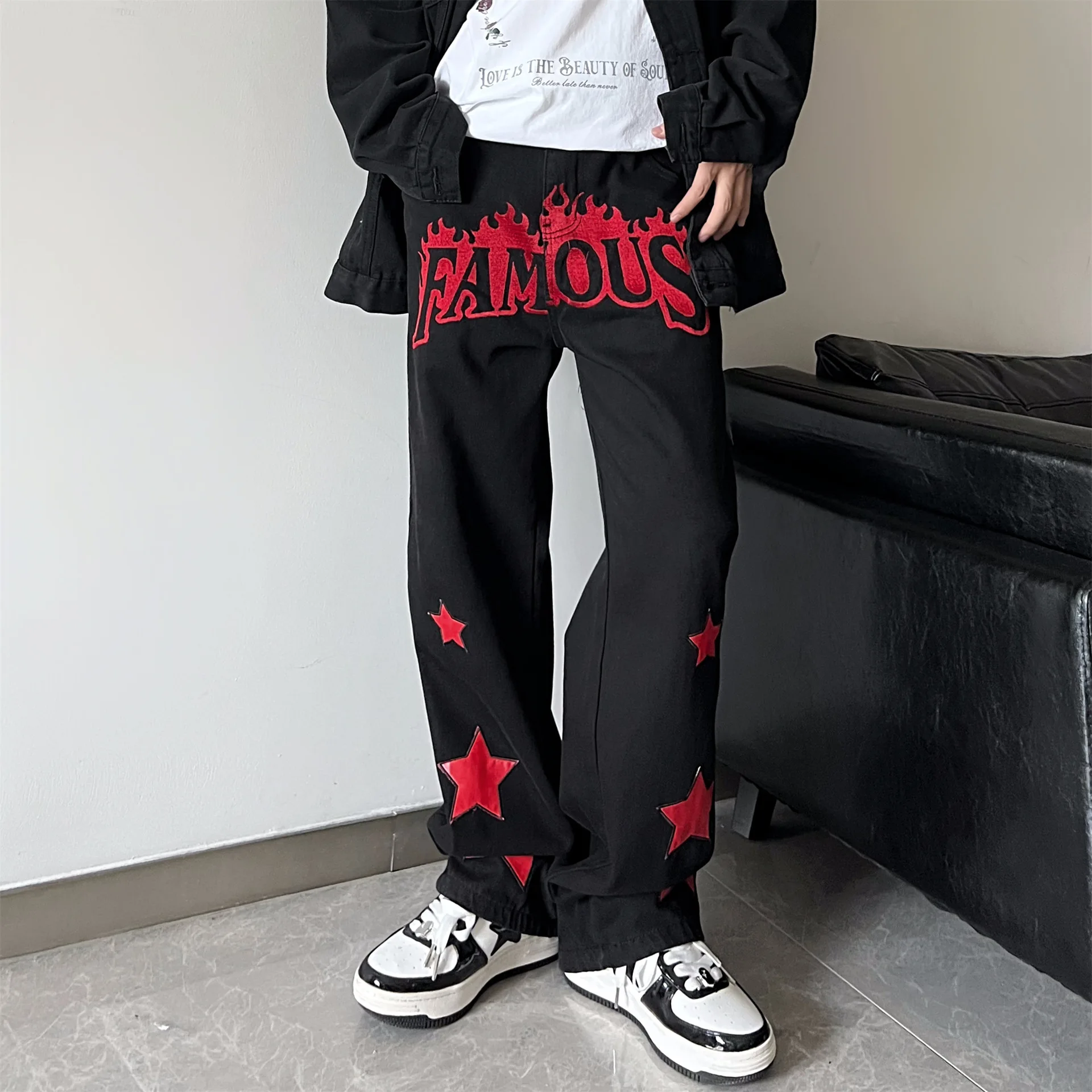 HOUZHOU Y2K Jeans Men Embroidery Denim Pants Star Red Print Black Trousers Male Streetwear Hip Hop Casual Vintage Plus Size 4XL
HOUZHOU Y2K Jeans Men Embroidery Denim Pants Star Red Print Black Trousers Male Streetwear Hip Hop Casual Vintage Plus Size 4XL