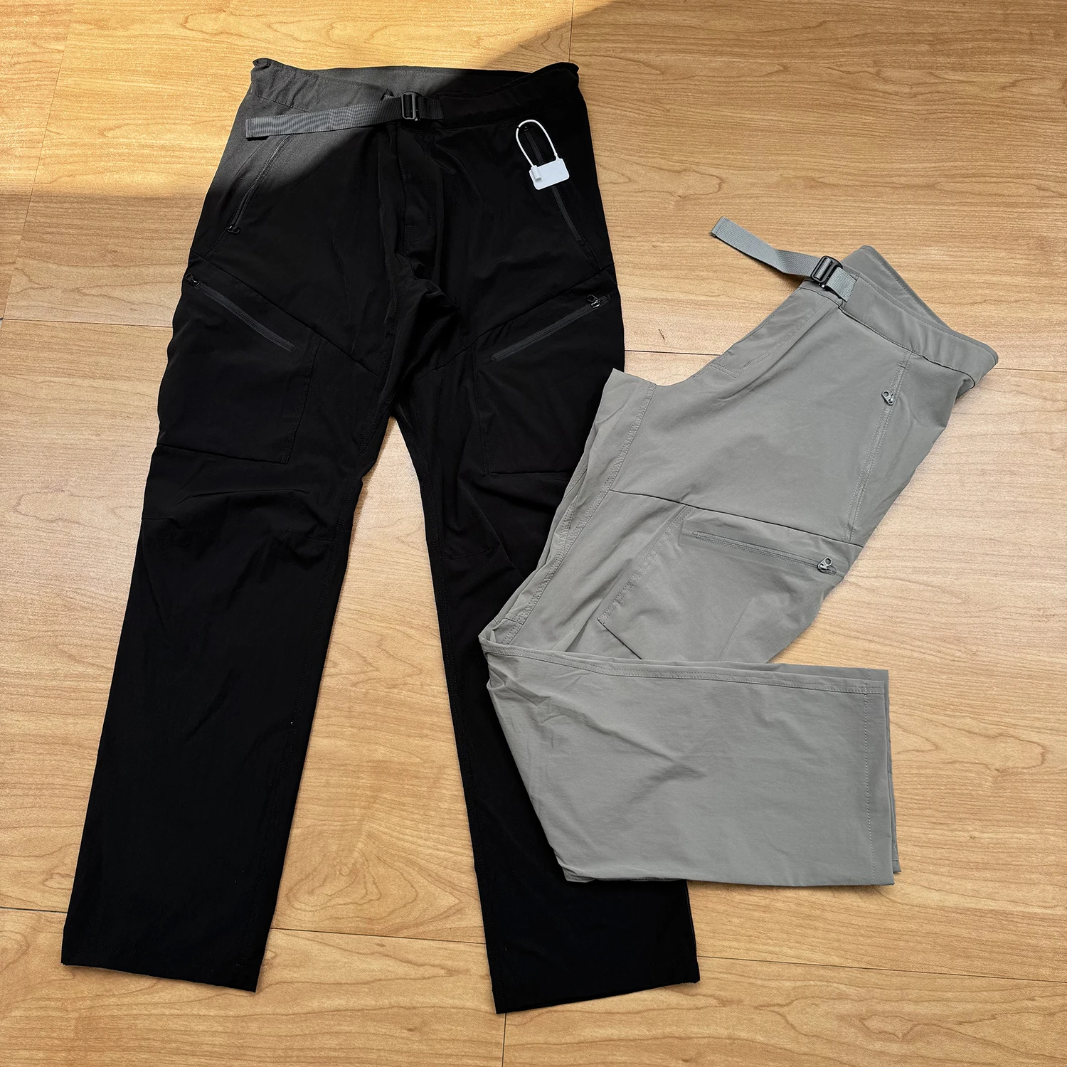LIGHT WEIGHT Sweatpants Quick-drying Outdoor Vintage Waterproof Printed Loose Soft Shell Trousers Casual Long Pants Trousers Men
LIGHT WEIGHT Sweatpants Quick-drying Outdoor Vintage Waterproof Printed Loose Soft Shell Trousers Casual Long Pants Trousers Men