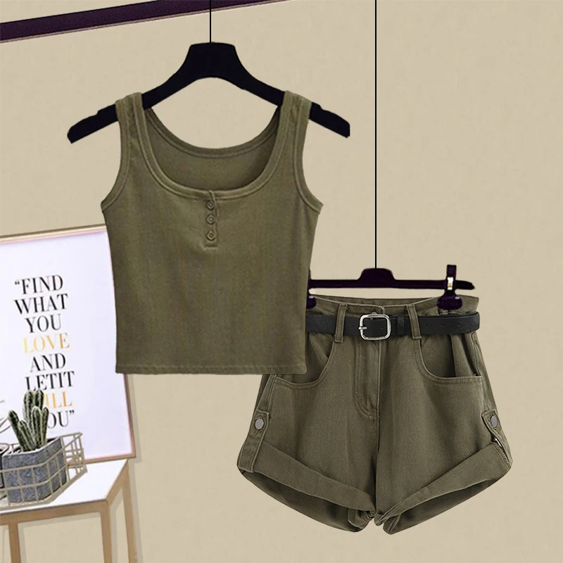 Sweet And Cool Denim Set Women's Summer New Fashionable Crop Top And Slimming Stylish Work Short Pants Two-Piece Set
Sweet And Cool Denim Set Women's Summer New Fashionable Crop Top And Slimming Stylish Work Short Pants Two-Piece Set