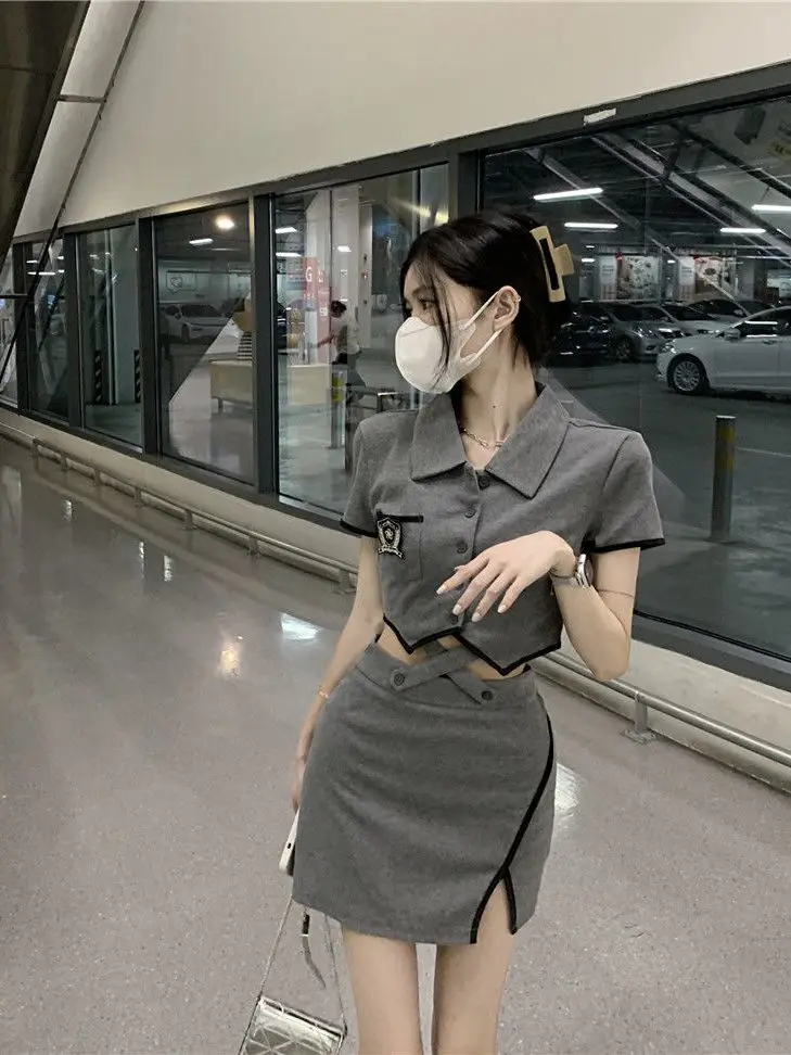 Embroideried Y2k Style Polo Neck Crop Top Shirt Women Spicy Patchwork Vent Wrap Skirt Summer Grey Screw Thread Two Pieces Set
Embroideried Y2k Style Polo Neck Crop Top Shirt Women Spicy Patchwork Vent Wrap Skirt Summer Grey Screw Thread Two Pieces Set