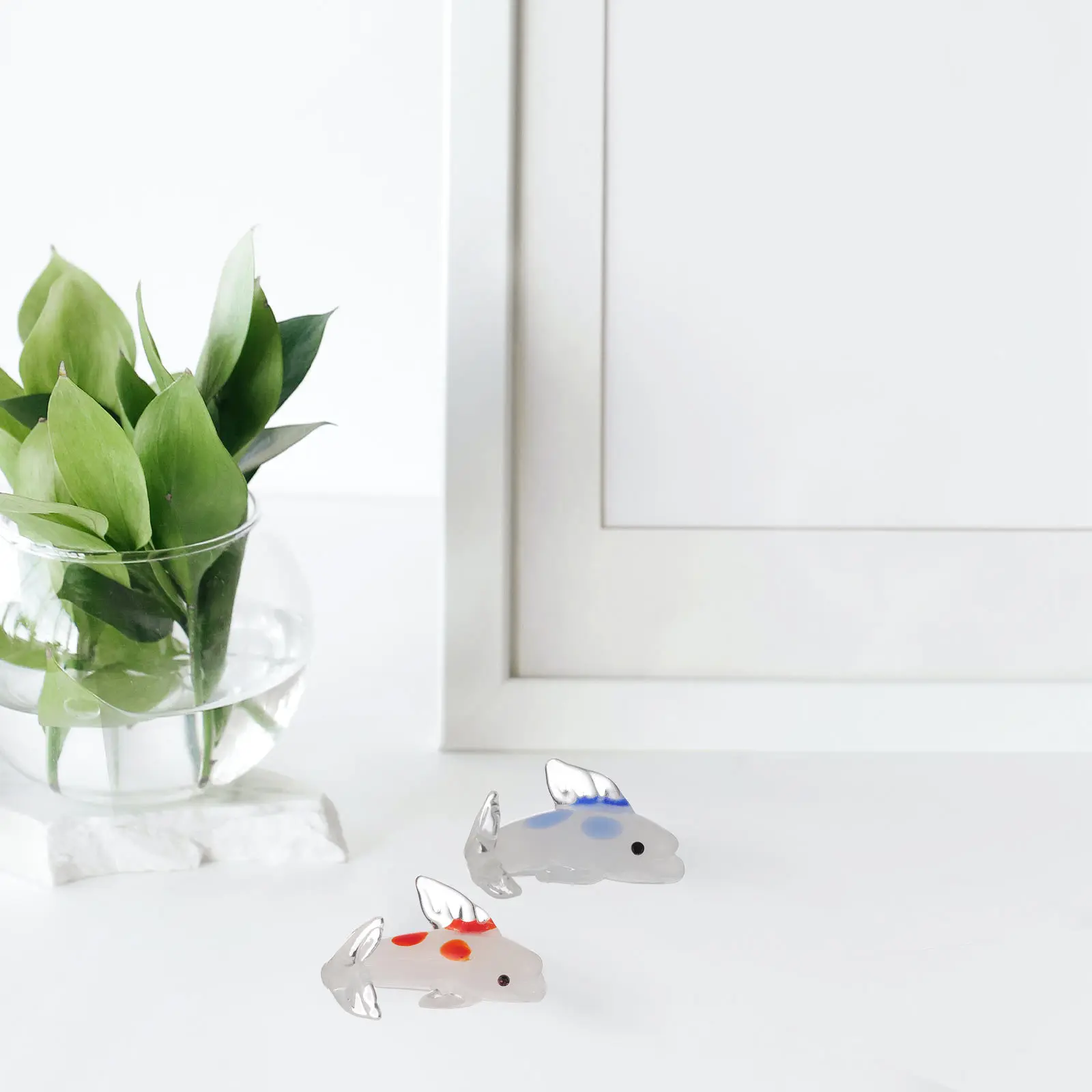 Creative Fish Shaped Ornament Animal Decor Item Premium Glass Desktop Adornment for Home Office Bar Hotel Garden Interior
Creative Fish Shaped Ornament Animal Decor Item Premium Glass Desktop Adornment for Home Office Bar Hotel Garden Interior