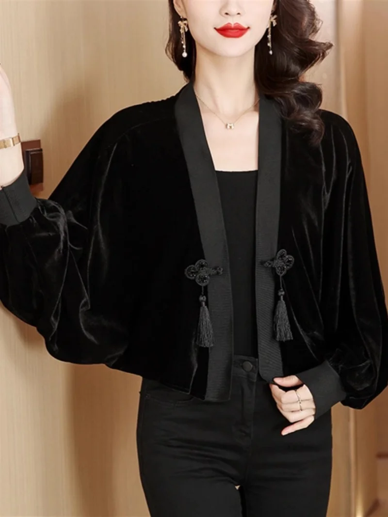 Autumn 2025 New Chinese Style Back Velvet Shirt Jacket With Batwing Sleeves And Versatile Cardigan Coat Top W302
Autumn 2025 New Chinese Style Back Velvet Shirt Jacket With Batwing Sleeves And Versatile Cardigan Coat Top W302