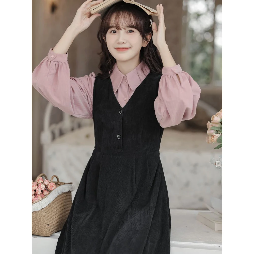 Women's Corduroy Shirt Two-piece A-line Dresses Notched Fashion Preppy Style Dresses 2023 Autumn New Female Casual Strap Dresses
Women's Corduroy Shirt Two-piece A-line Dresses Notched Fashion Preppy Style Dresses 2023 Autumn New Female Casual Strap Dresses
