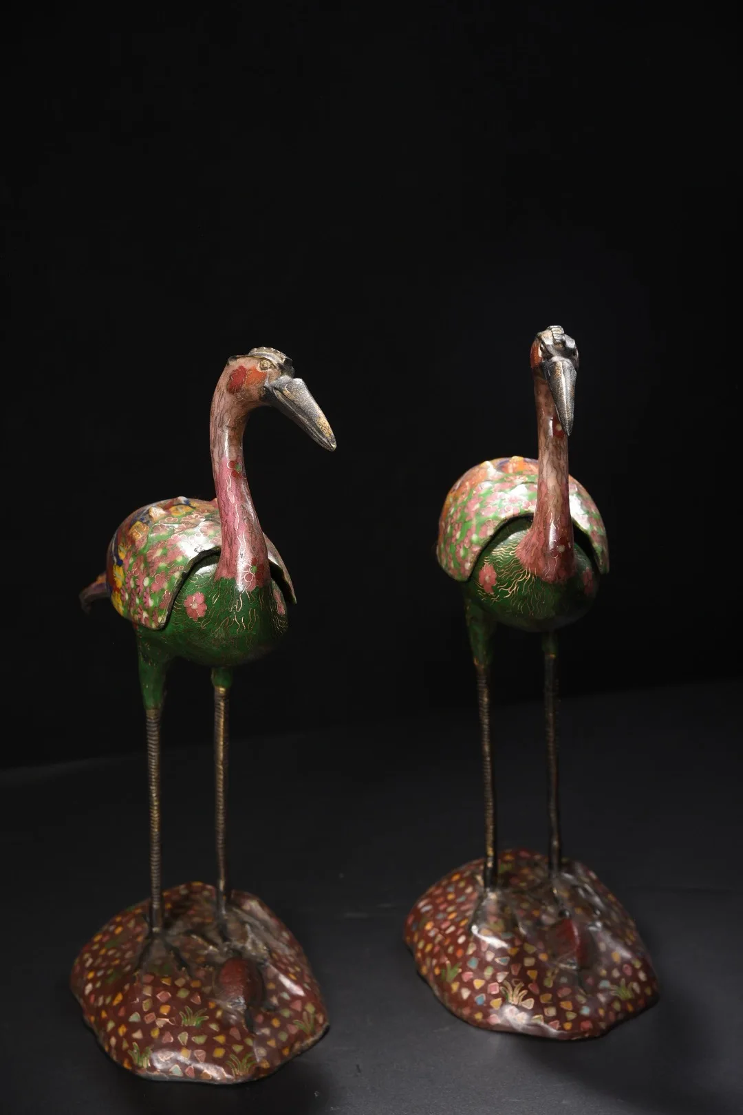 15"Tibetan Temple Collection Old Bronze Cloisonne Enamel Longevity Crane Statue Incense Burner A Pair Amass wealth Worship Hall
15"Tibetan Temple Collection Old Bronze Cloisonne Enamel Longevity Crane Statue Incense Burner A Pair Amass wealth Worship Hall